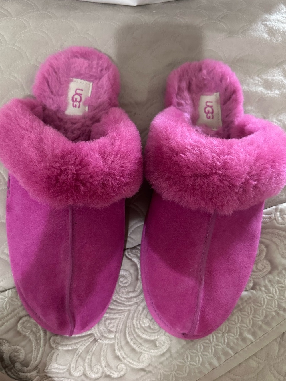 Ugg slippers with pink faux fur trim